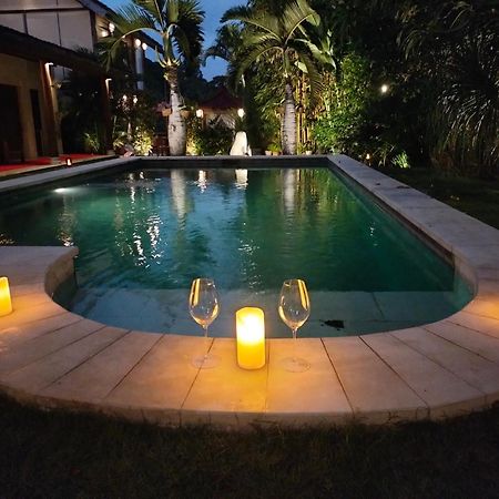 Villa Pilou Boutique Hotel Tanah Lot Exteriör bild